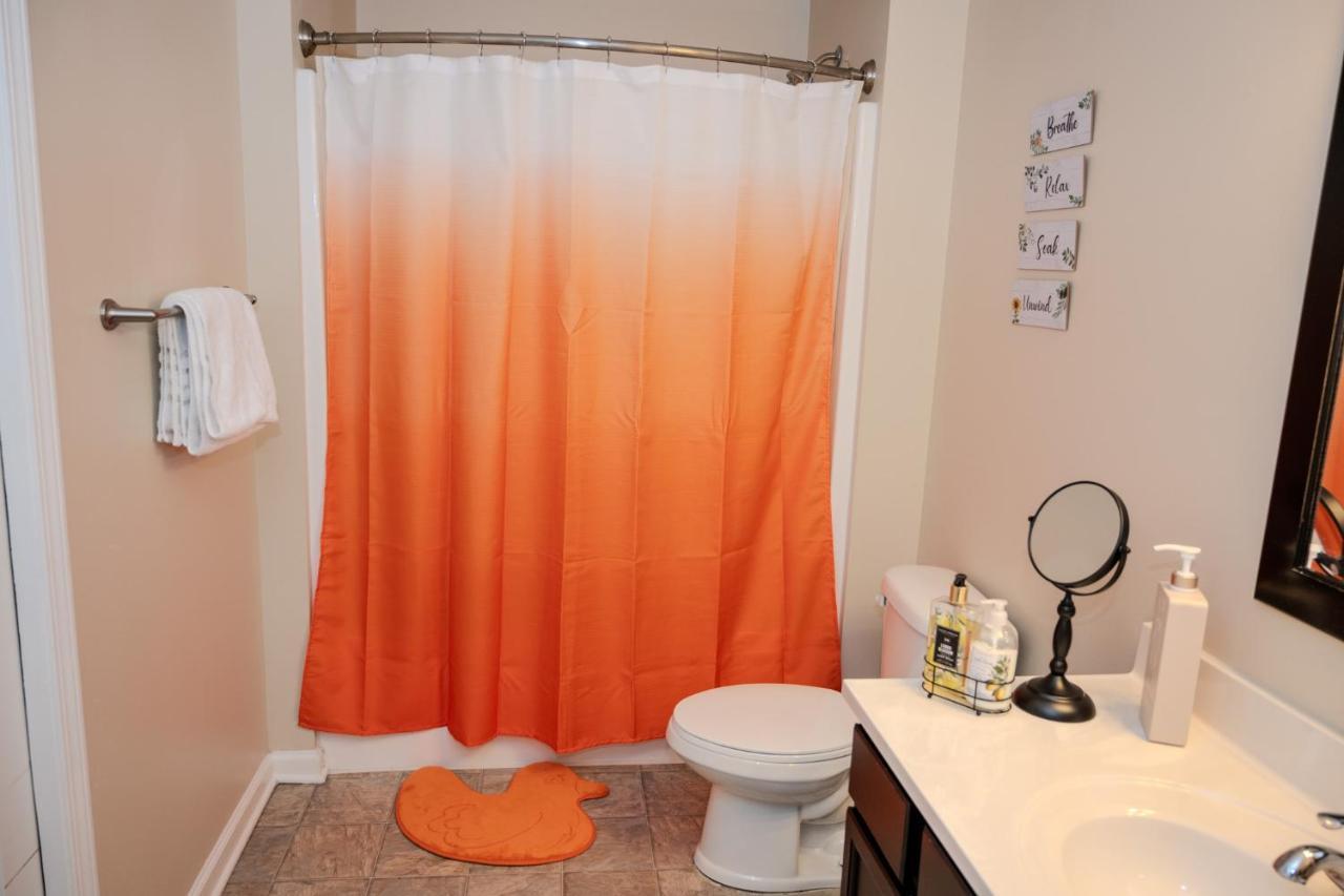 Luxury 3 Bedrooms With King Bed Downtown Indy Apartment *